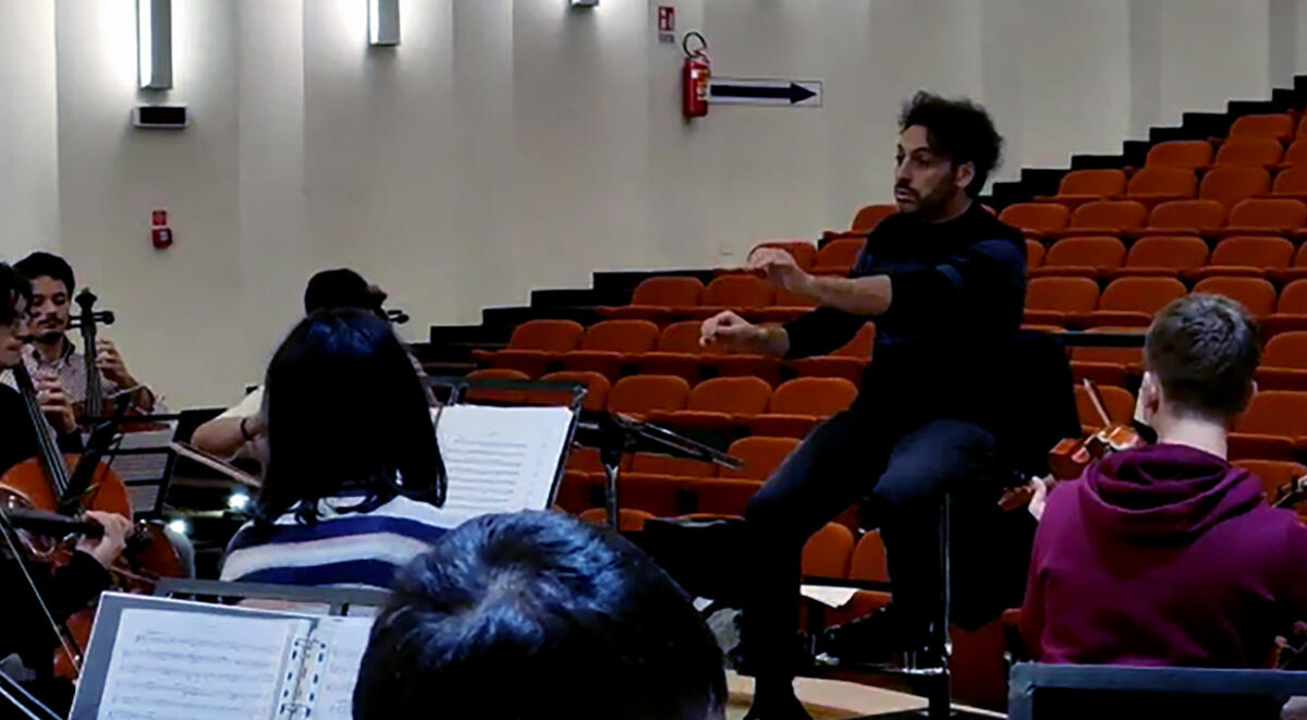 Carlo Goldstein sul podio dell’Orchestra Sinfonica del Conservatorio - 
