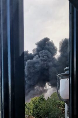 Airola. Incendio in un deposito della Zona Industriale, domani scuole chiuse