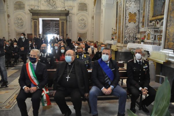 Restituite quattro sculture in marmo bianco trafugate circa 32 anni or sono dai beni della Chiesa di Guardia Sanframondi