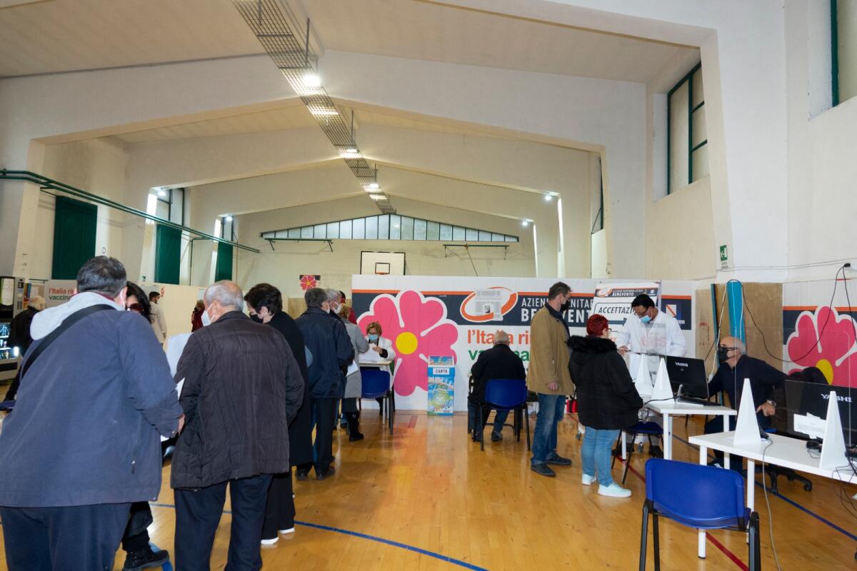 462 dosi di vaccino inoculate all'Hub Vaccinazioni di Montesarchio - 