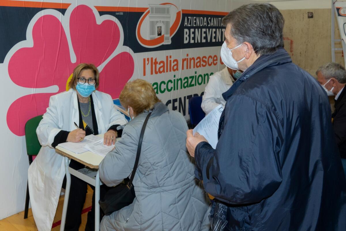 401 dosi di vaccino inoculate all'Hub di Montesarchio - 