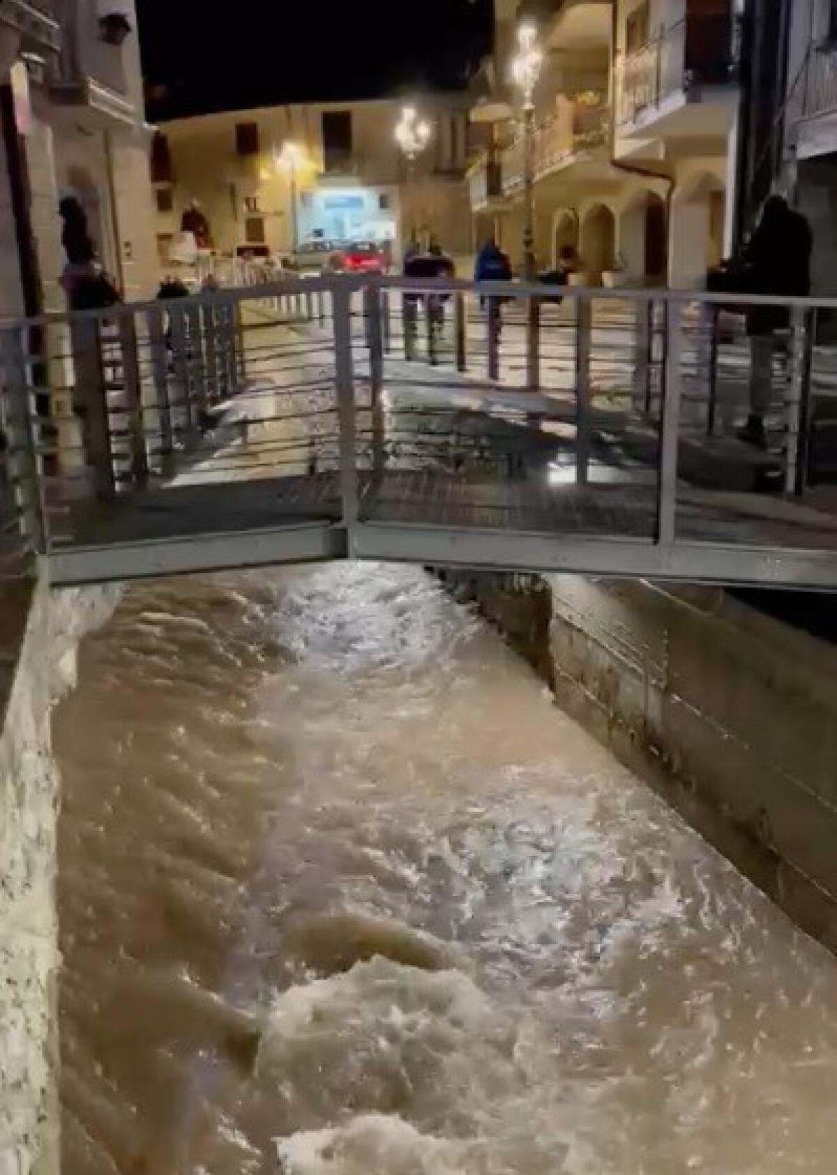 San Martino VC. Il suono della sirena fa rivivere le paure del passato - 