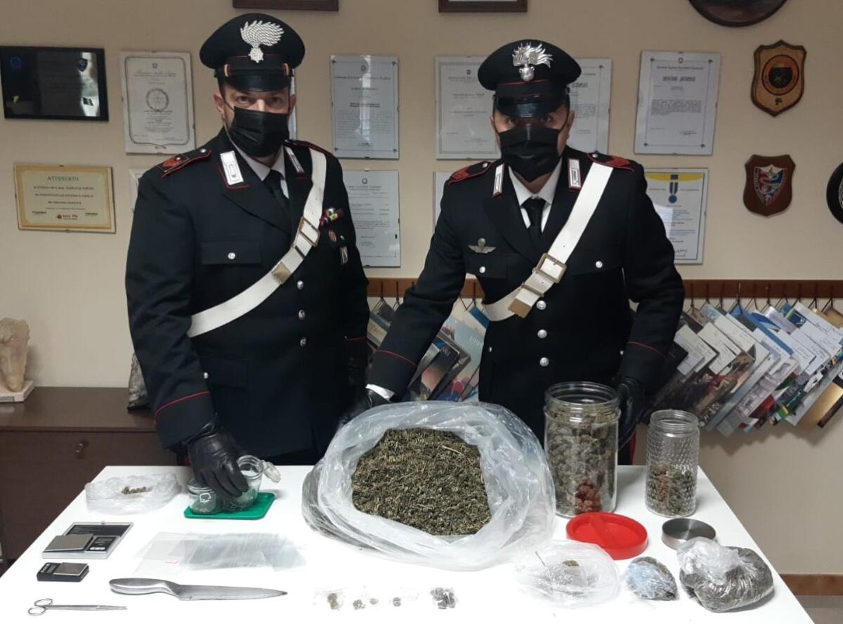 Ceppaloni. Padre e figlio arrestati per detenzione di sostanze stupefacenti - 