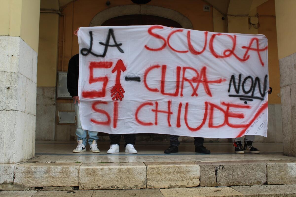 Unione degli Studenti: rivendichiamo spazio per noi giovani - 