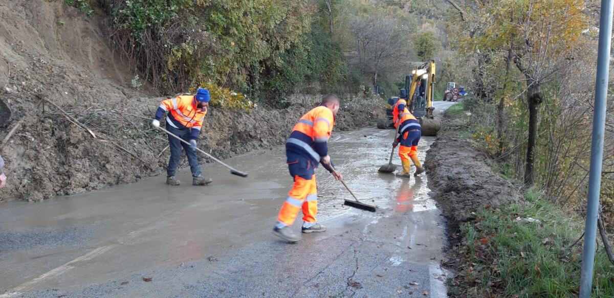 Riapre a senso unico alternato la Sp 109 Vitulanese - 