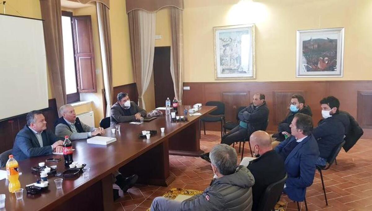 Un programma di lavoro per salvare i piccoli borghi - 