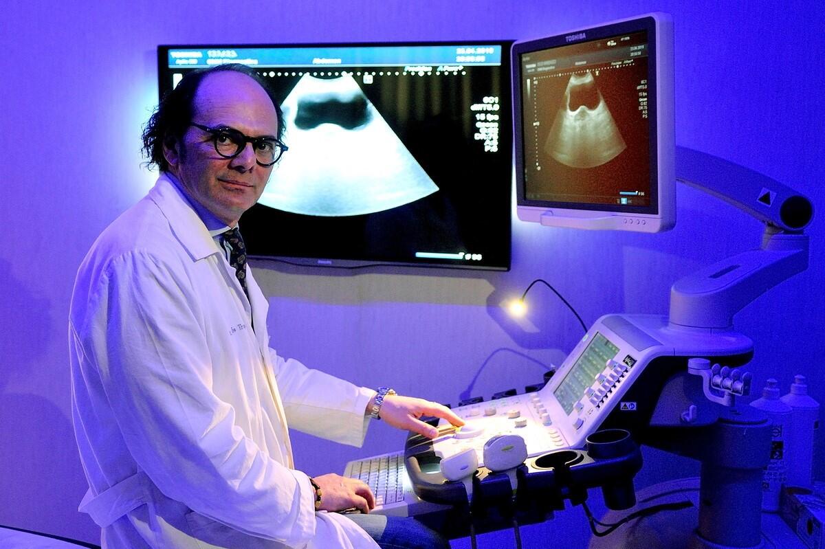 Cancro al seno, la scoperta rivoluzionaria del ricercatore salernitano Ersilio Trapanese - 