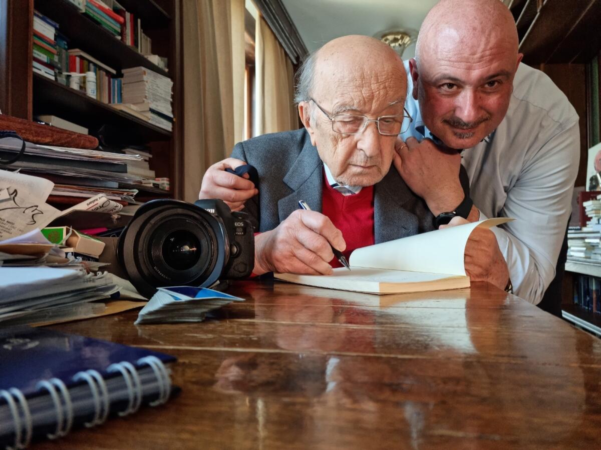 La giornata tipo dello statista Ciriaco De Mita negli scatti di Lello Clemente. - 