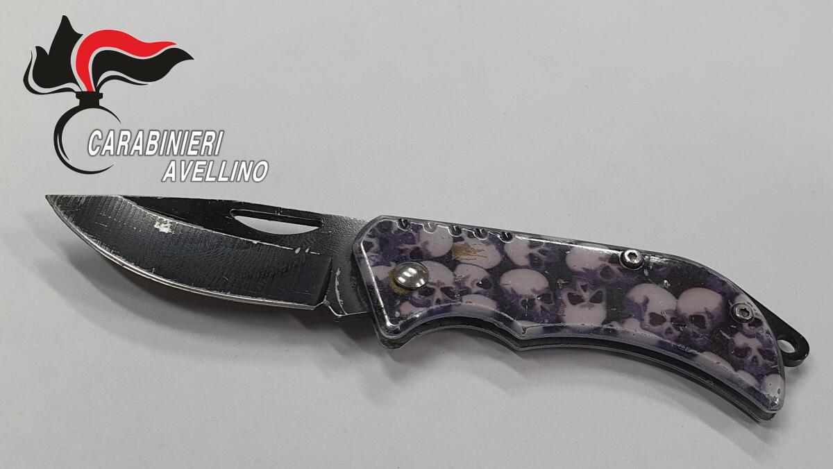 Litiga con l'ex moglie e la minaccia con un coltello, un 45 enne finisce a Bellizzi Irpino. - 