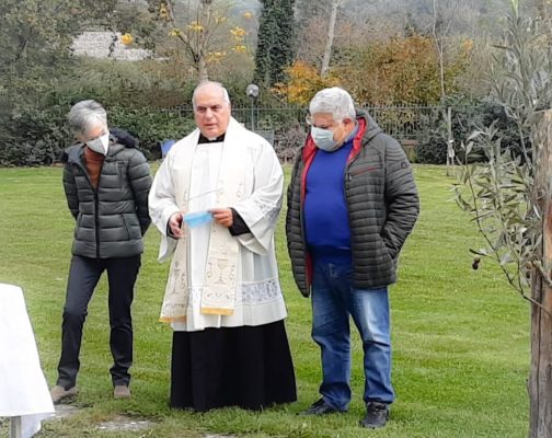 Montesarchio. Un albero di ulivo in ricordo di Antonio De Mizio, vittima del covid