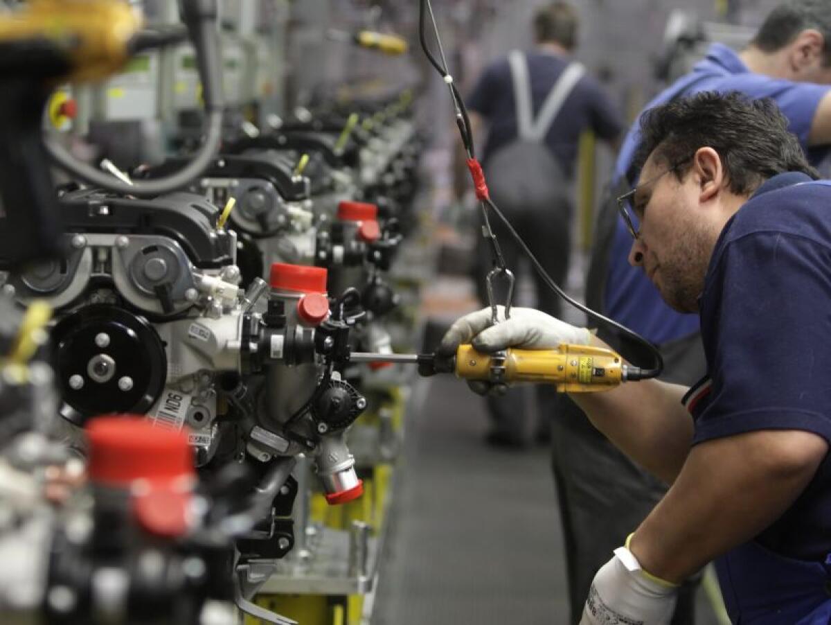 Numerose imprese che avevano delocalizzato oggi riportano parte delle produzioni in Italia e soprattutto nel Mezzogiorno - 