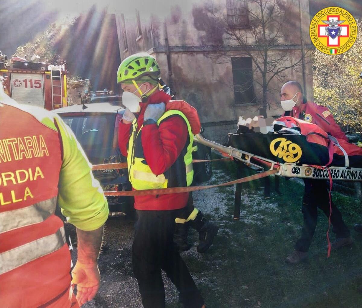 Precipita nel fiume , salvato dai tecnici del Soccorso Alpino e Speleologico della Campania - 