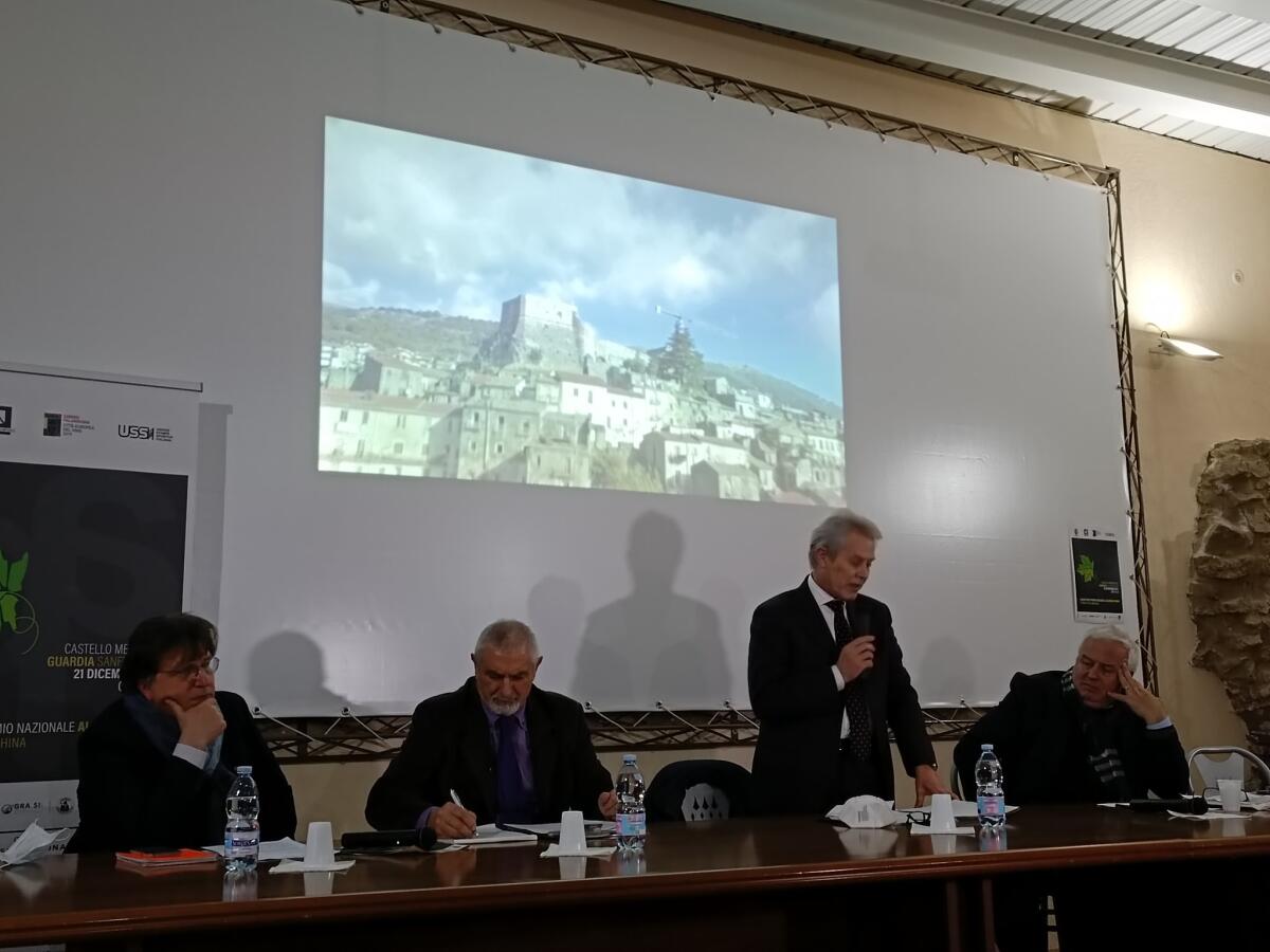 Guardia Sanframondi (Bn): Il Premio Nazionale Alfredo Pigna – Terra di Falanghina per ricordare un maestro del giornalismo - 