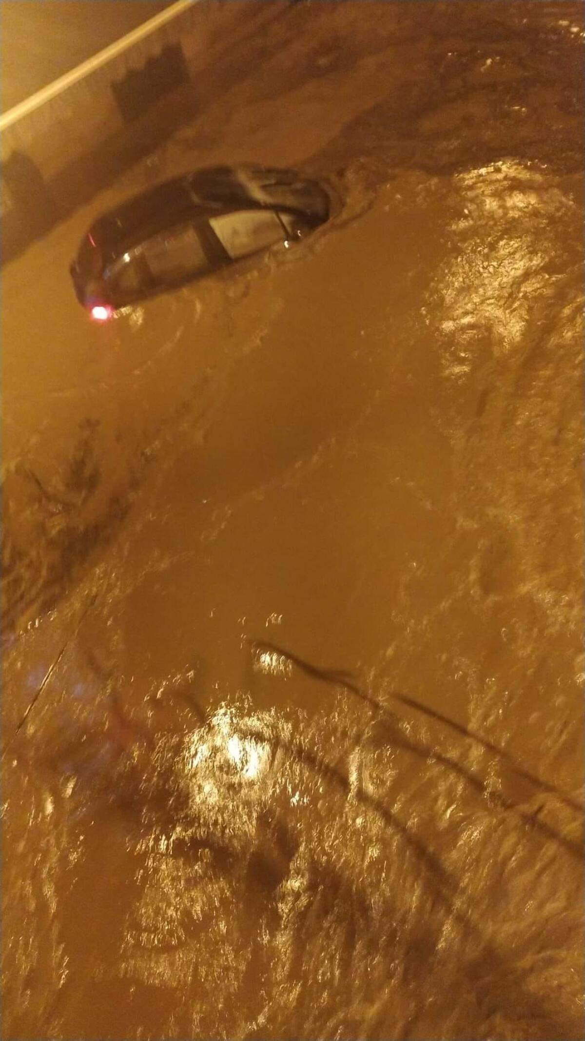 Frane, alluvioni, bombe d’acqua: conoscere il territorio e come mettersi in salvo - 
