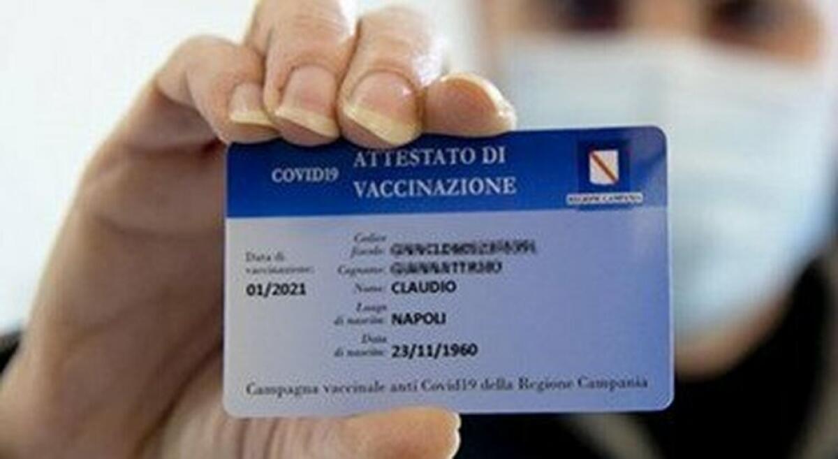 L'inutilità delle card vaccinali, una spesa di tre milioni di euro - 