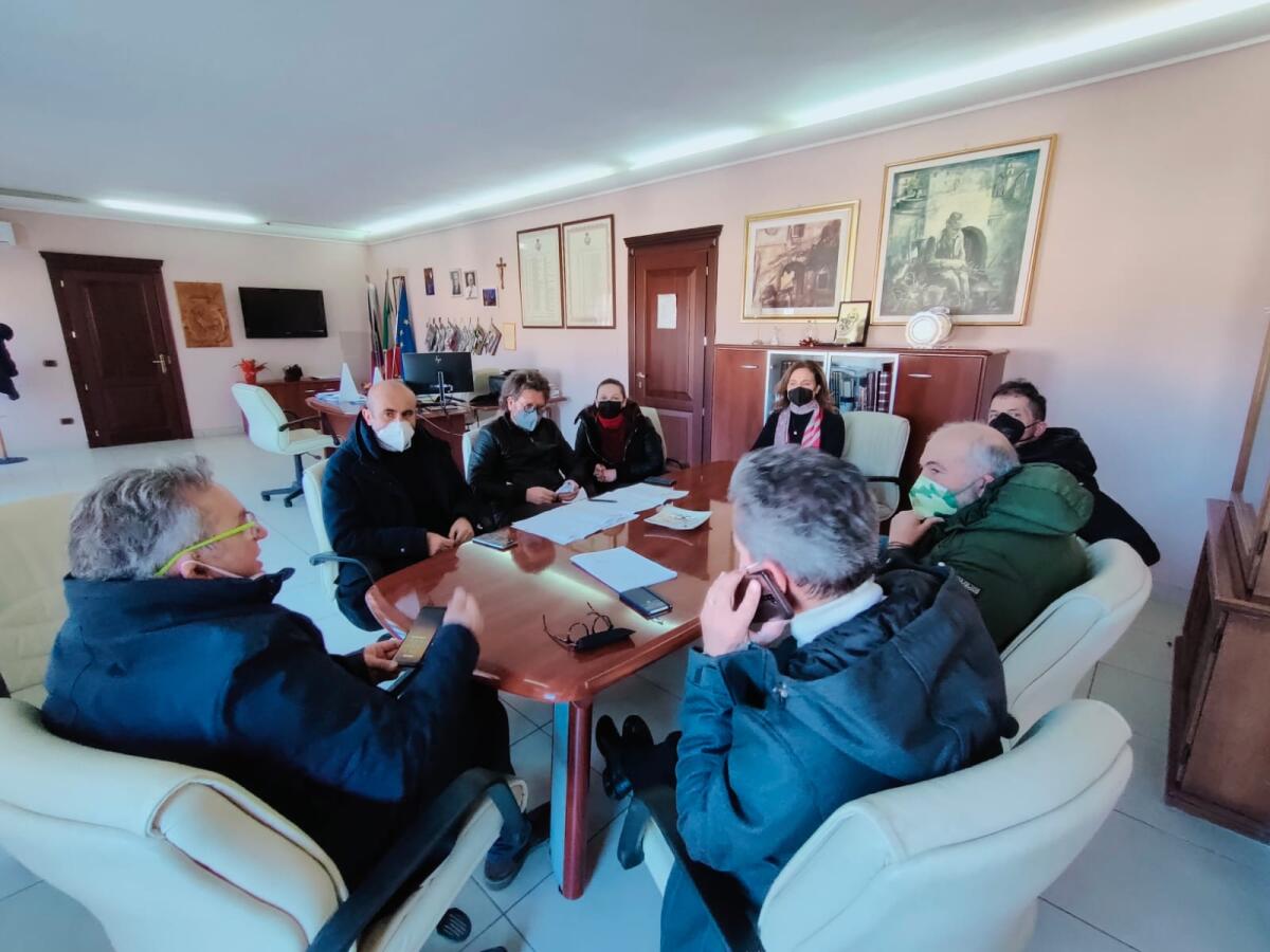 Cervinara. Incontro per la fornitura di acqua alla zona Asi. - 
