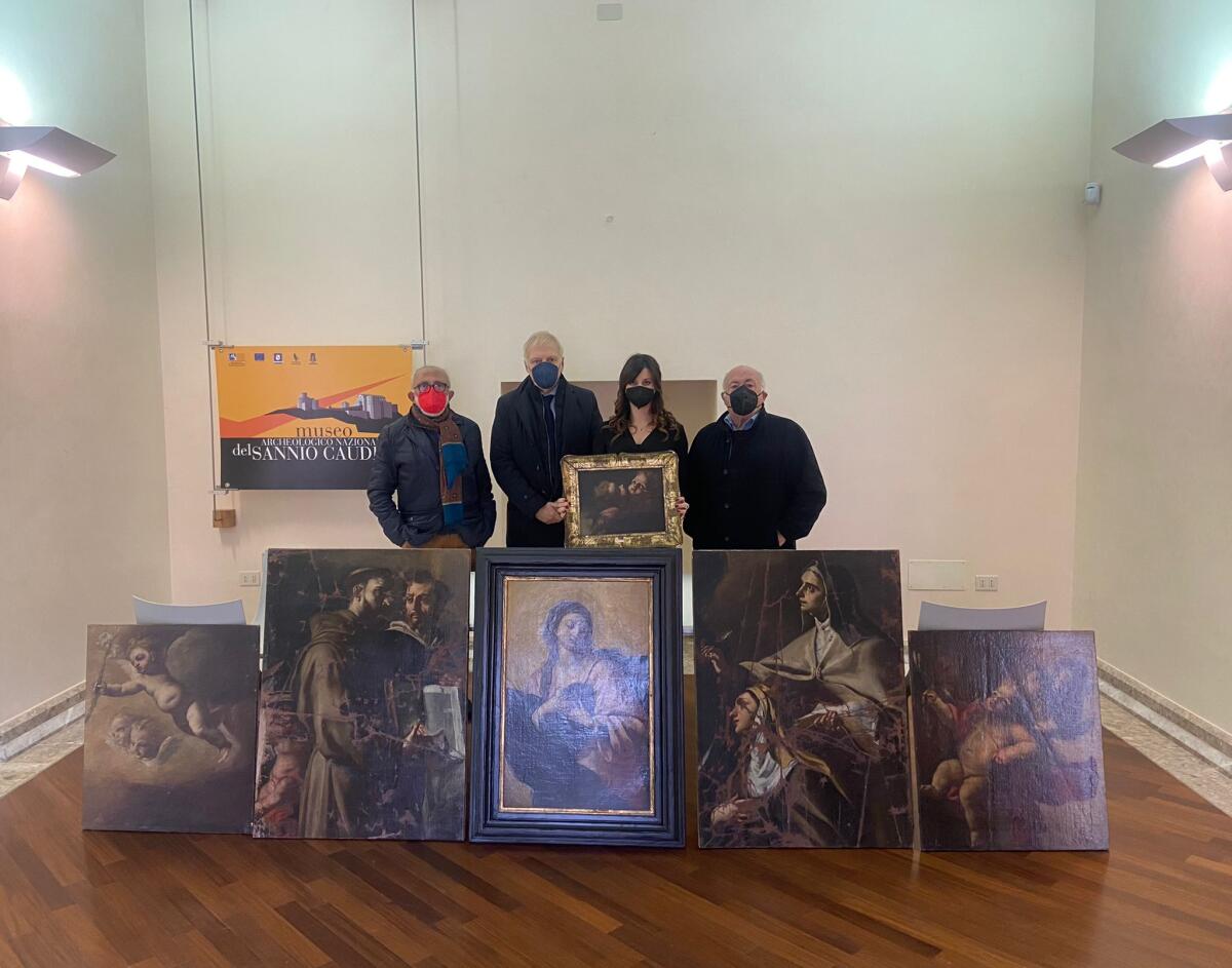 Nicola Spinosa visita il Museo Archeologico del Sannio Caudino - 