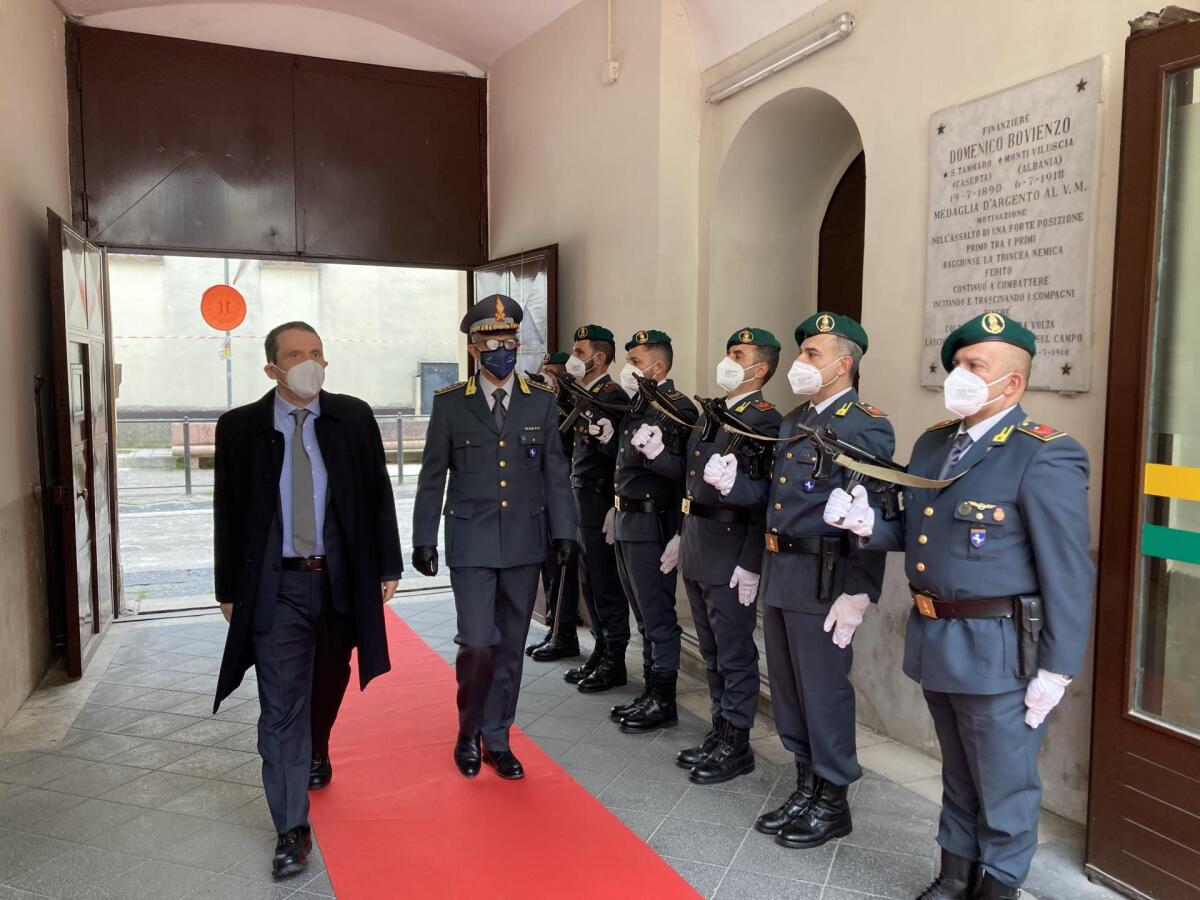Il prefetto di Caserta in visita al Comando Provinciale della Guardia di Finanza - 