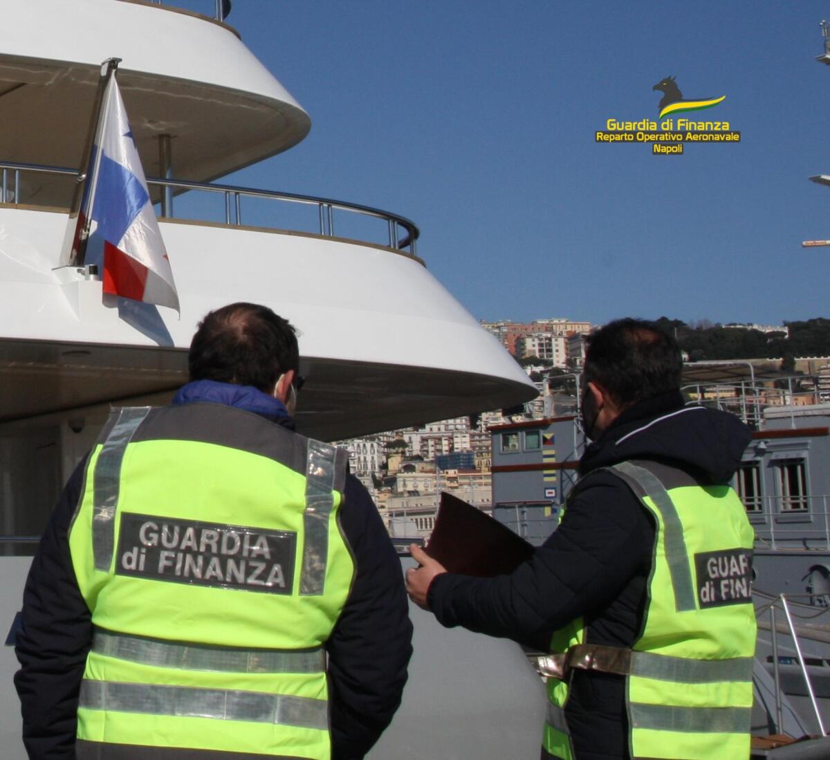 Scoperti nei porti turistici della Campania 27 yatch non dichiarati dai proprietari al fisco - 
