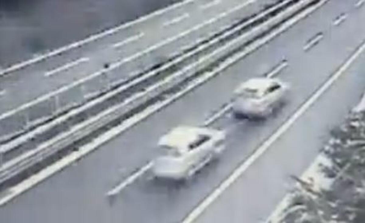 Bus precipitato sul Viadotto Acqualonga: legale, fare luce su mistero auto trainate - 