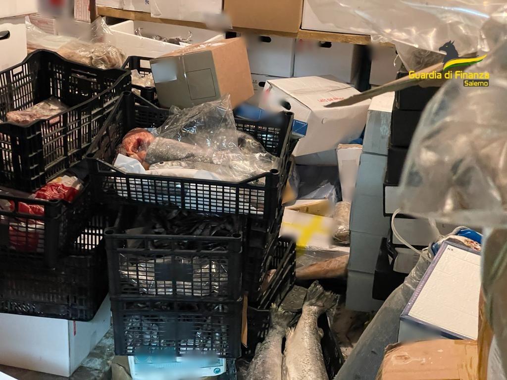 Sequestrati oltre 55 quintali di prodotti ittici in cattivo stato di conservazione