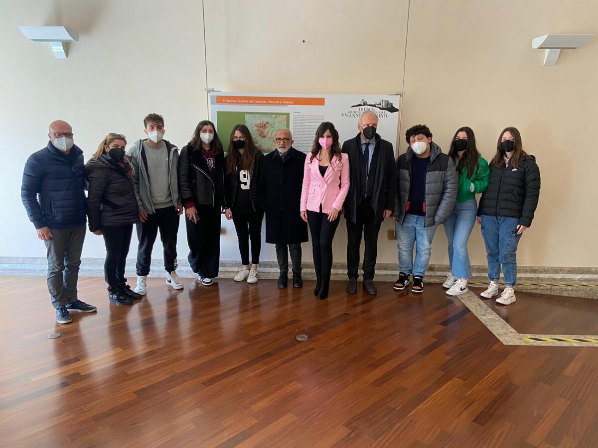 Montesarchio. Incontro con studenti del fermi per valorizzazione patrimonio Artistico Culturale - 