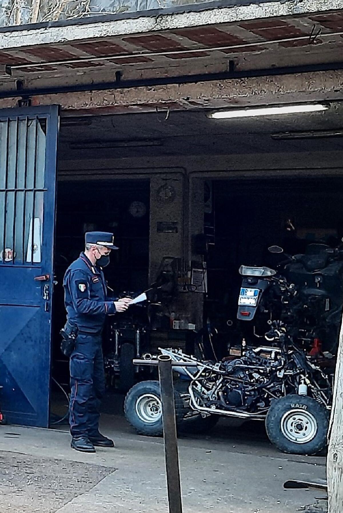 Sant'Agata dei Goti. Denunciato il titolare di una officina meccanica - 