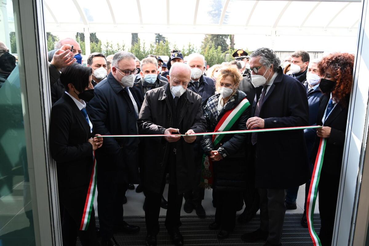 Air, De Luca inaugura l’Autostazione di Grottaminarda - 
