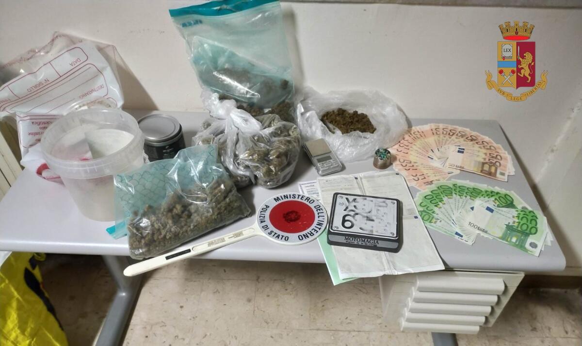 Cervinara. 56 enne in manette per spaccio di droga, ricettazione e detenzione di monete false - 