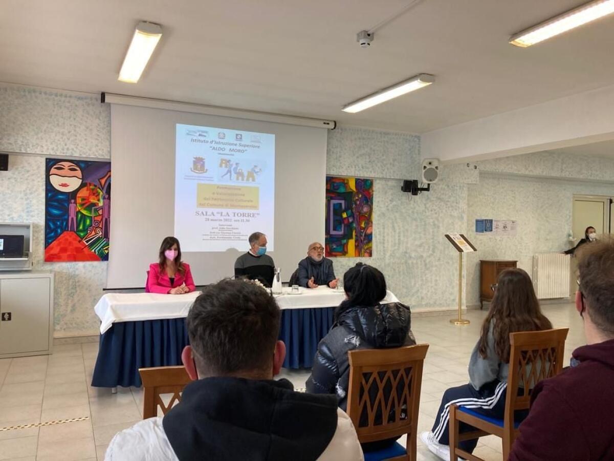 Montesarchio. Incontro con studenti "A.Moro" per la valorizzazione del patrimonio artistico e culturale - 
