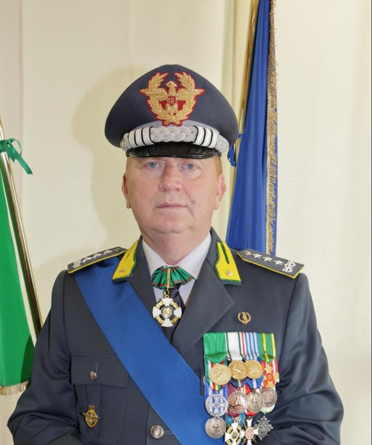 Cerimonia di avvicendamento nella carica di Comandante Interregionale dell’Italia Meridionale  - 