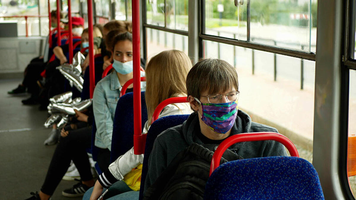 Ipotesi mascherine fino al 30 settembre sui mezzi di trasporto - 