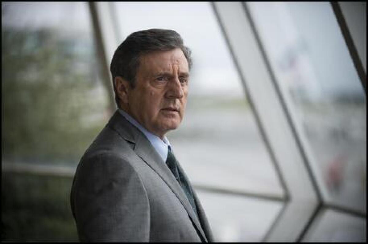 L'attore Daniel Auteuil scippato dell'orologio a Napoli - 