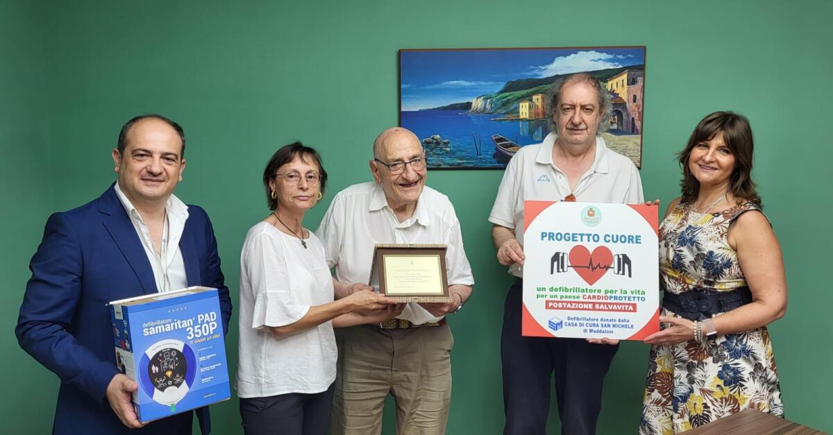 Progetto Cuore: la “San Michele” dona un defibrillatore alla Pro Loco di Cancello Scalo - 
