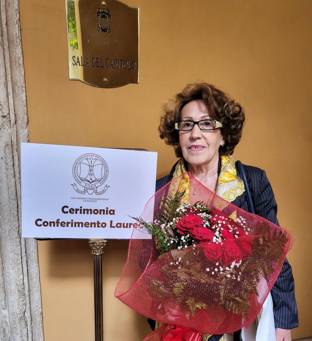 Cervinara.  “Laurea Honoris Causa” conferita a Liliana Taddeo - 