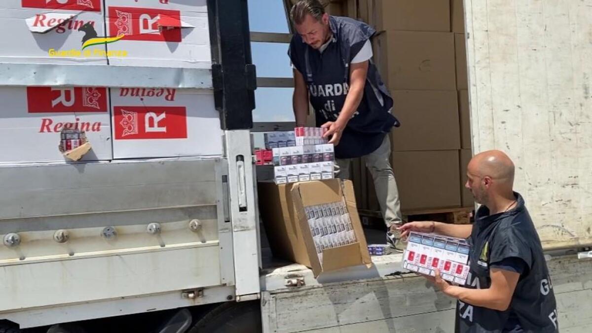 Sequestrate circa 5,5 tonnellate di sigarette di contrabbando,sei arresti - 
