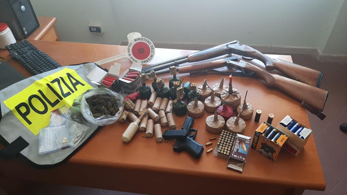 Droga e armi, in manette un 41enne di Quindici - 