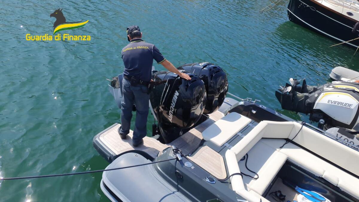 Recuperata un'imbarcazione rubata a Porto Azzurro - 