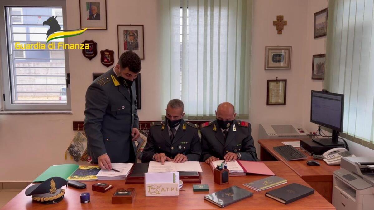 Arrestato imprenditore, sequestrati beni per oltre 800 mila euro - 
