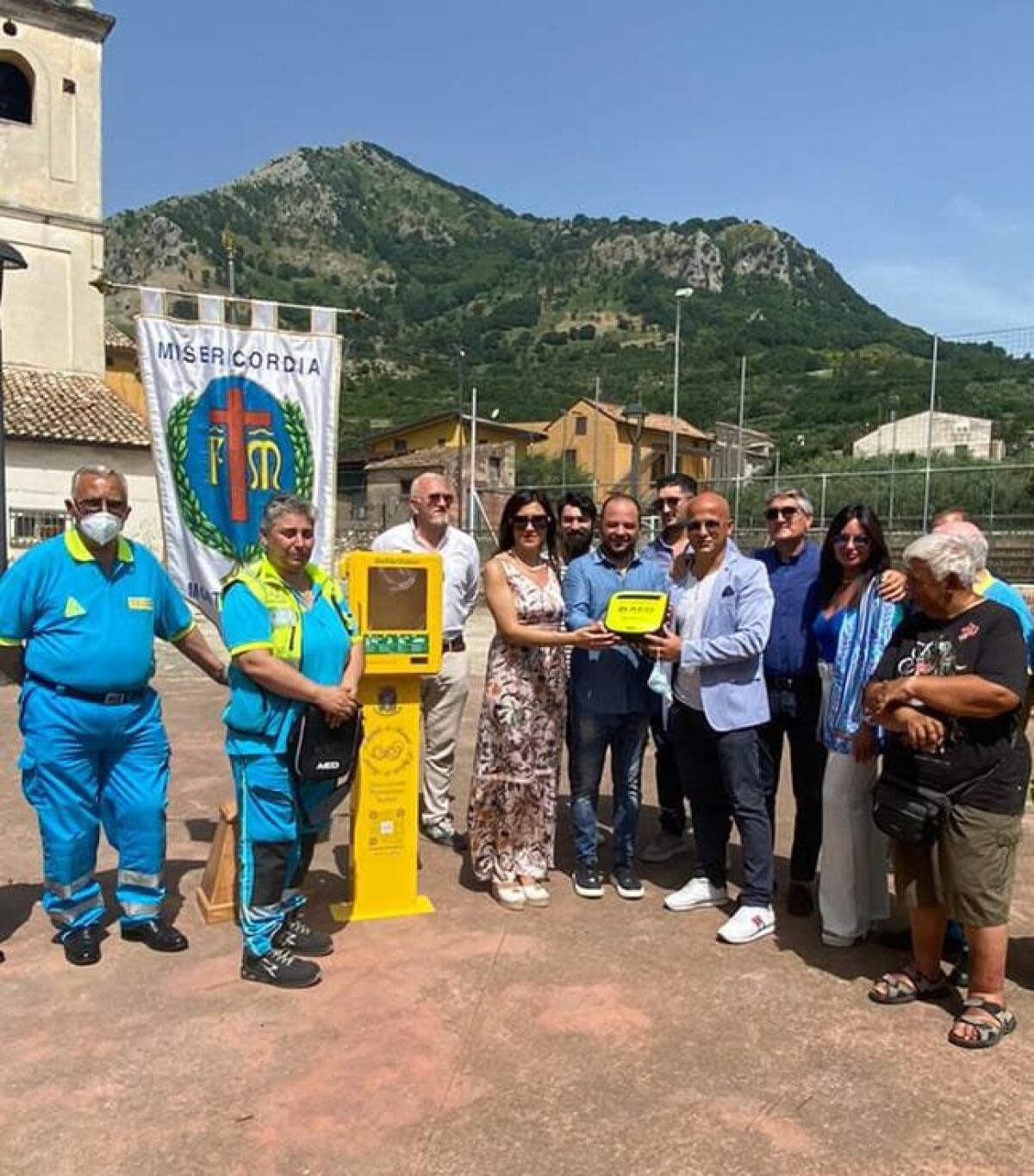 Un cittadino di Montesarchio è stato salvato da uno dei defibrillatori installati sul territorio comunale - 