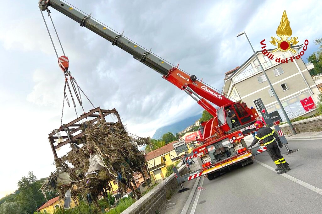 Rimossa struttura in ferro che ostruiva letto Fenestrelle