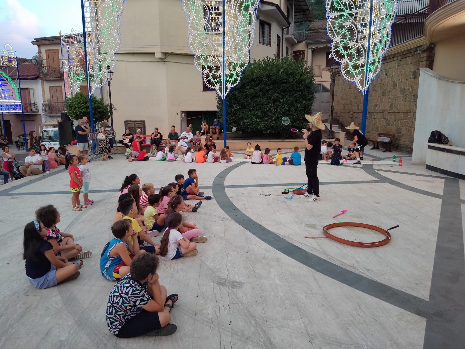 Continua il tour del “Cuntagiro”.