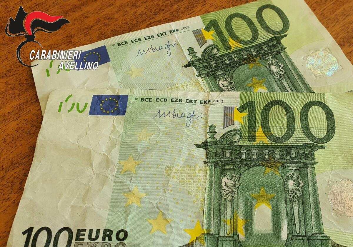 Spende una banconota falsa da 100 euro e poi torna nello stesso esercizio per spendere un'altra ma viene scoperto. - 