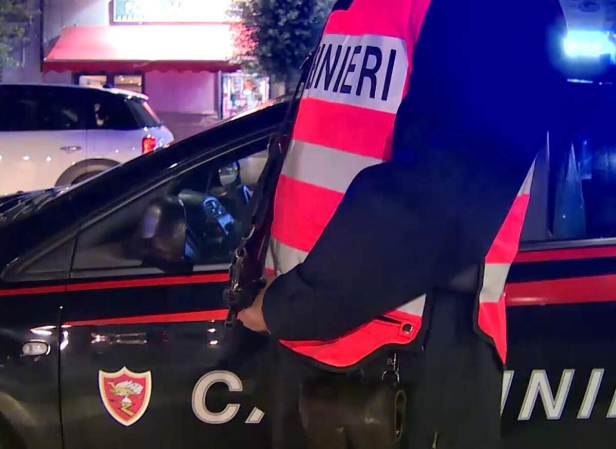 13enne muore dopo essere caduto dal quarto piano - 