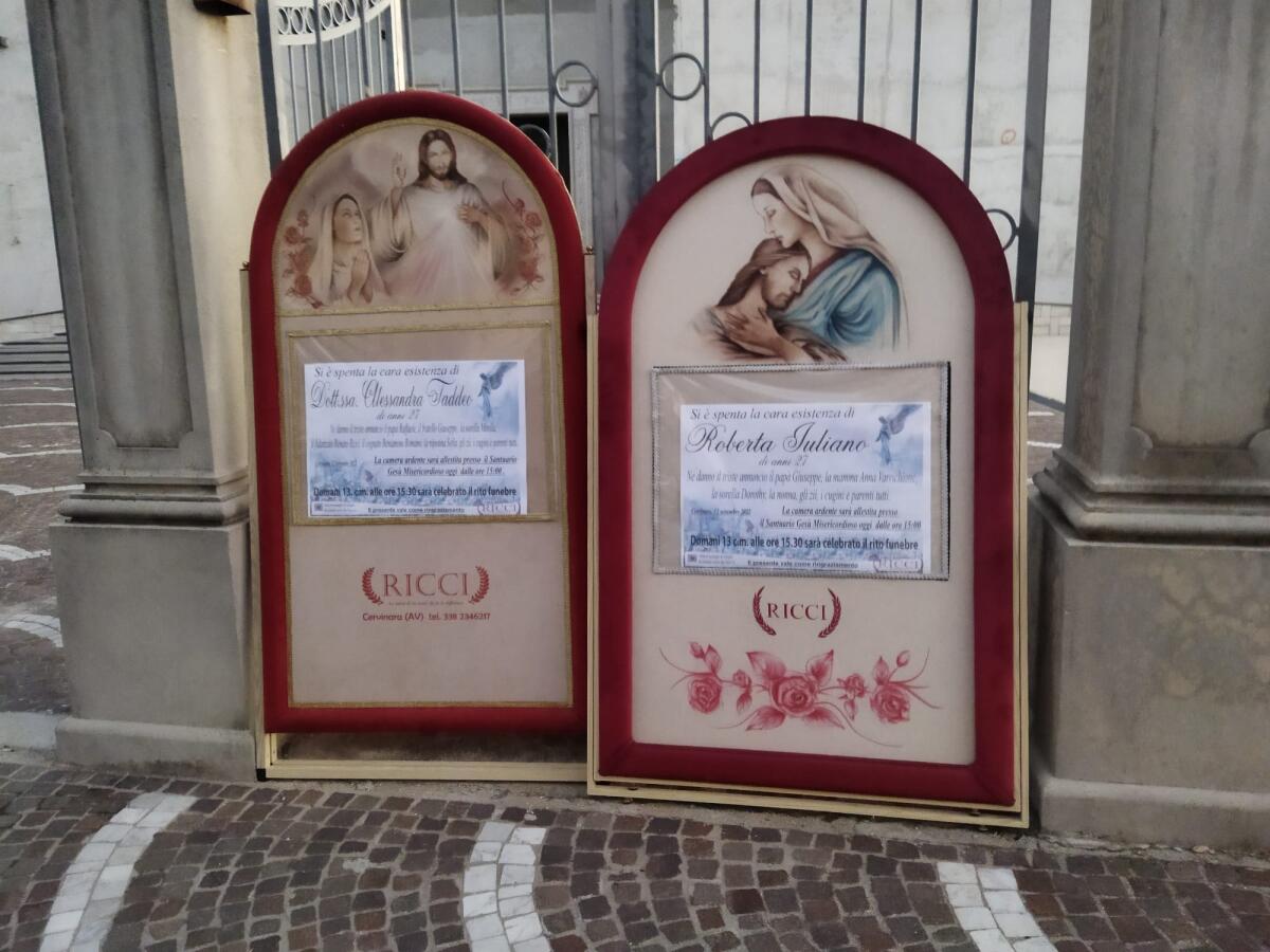 Muor giovane chi agli dei è caro! - 