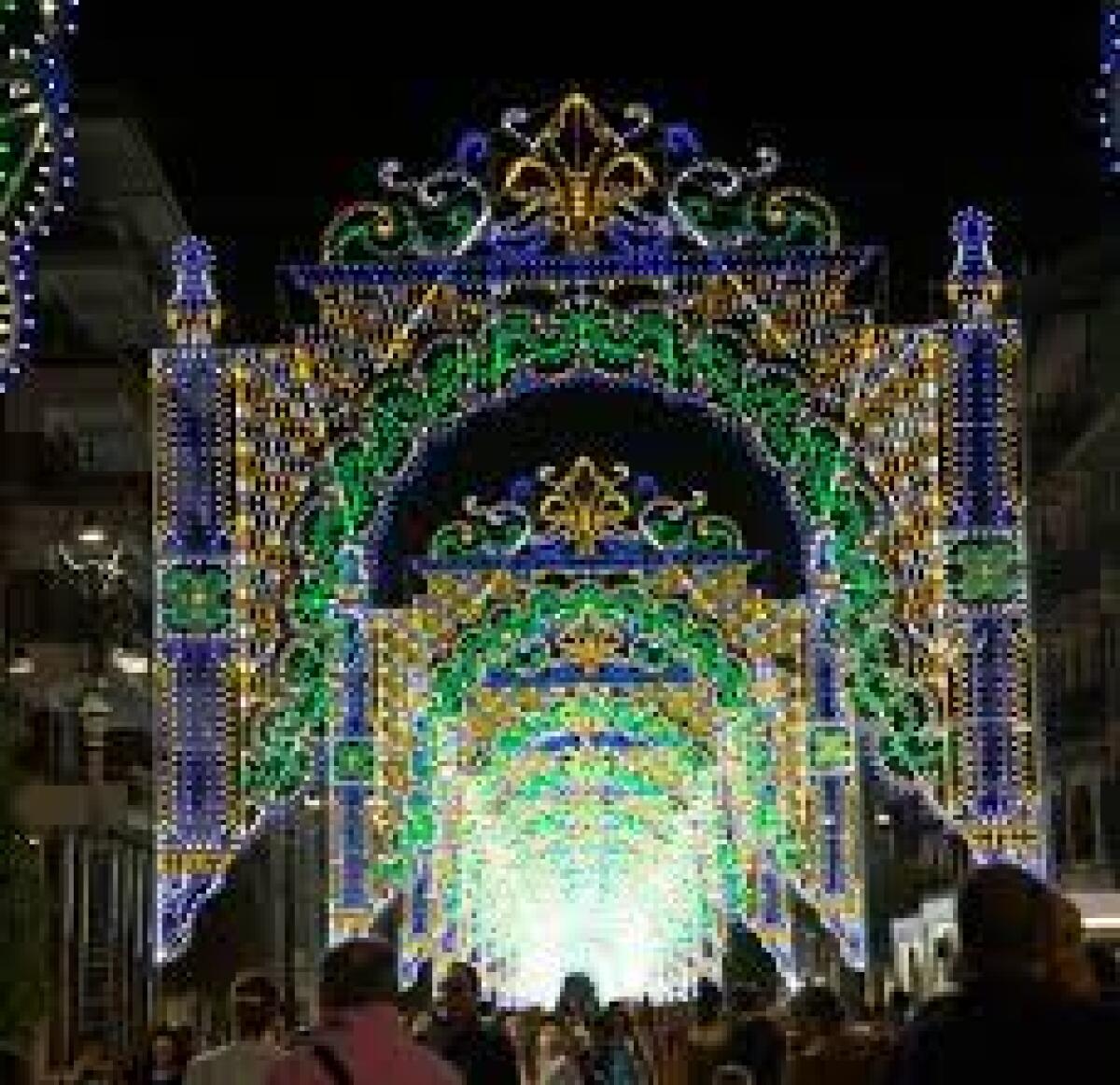 Luminarie: nessun costo aggiuntivo per il Comune, ma lunedi saranno disattivate - 