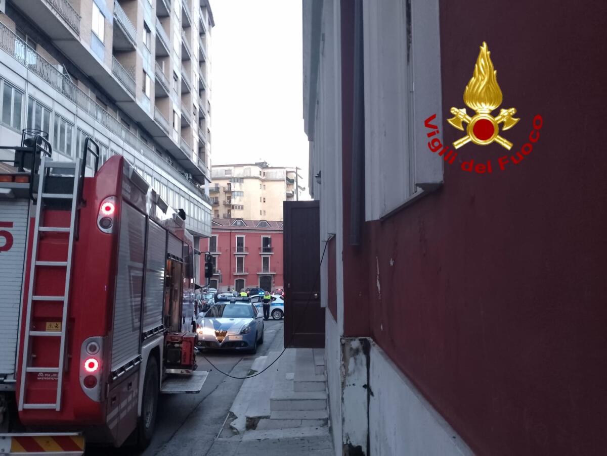 Incendio di lieve entità all'interno dell'ex Asilo Patria e lavoro - 
