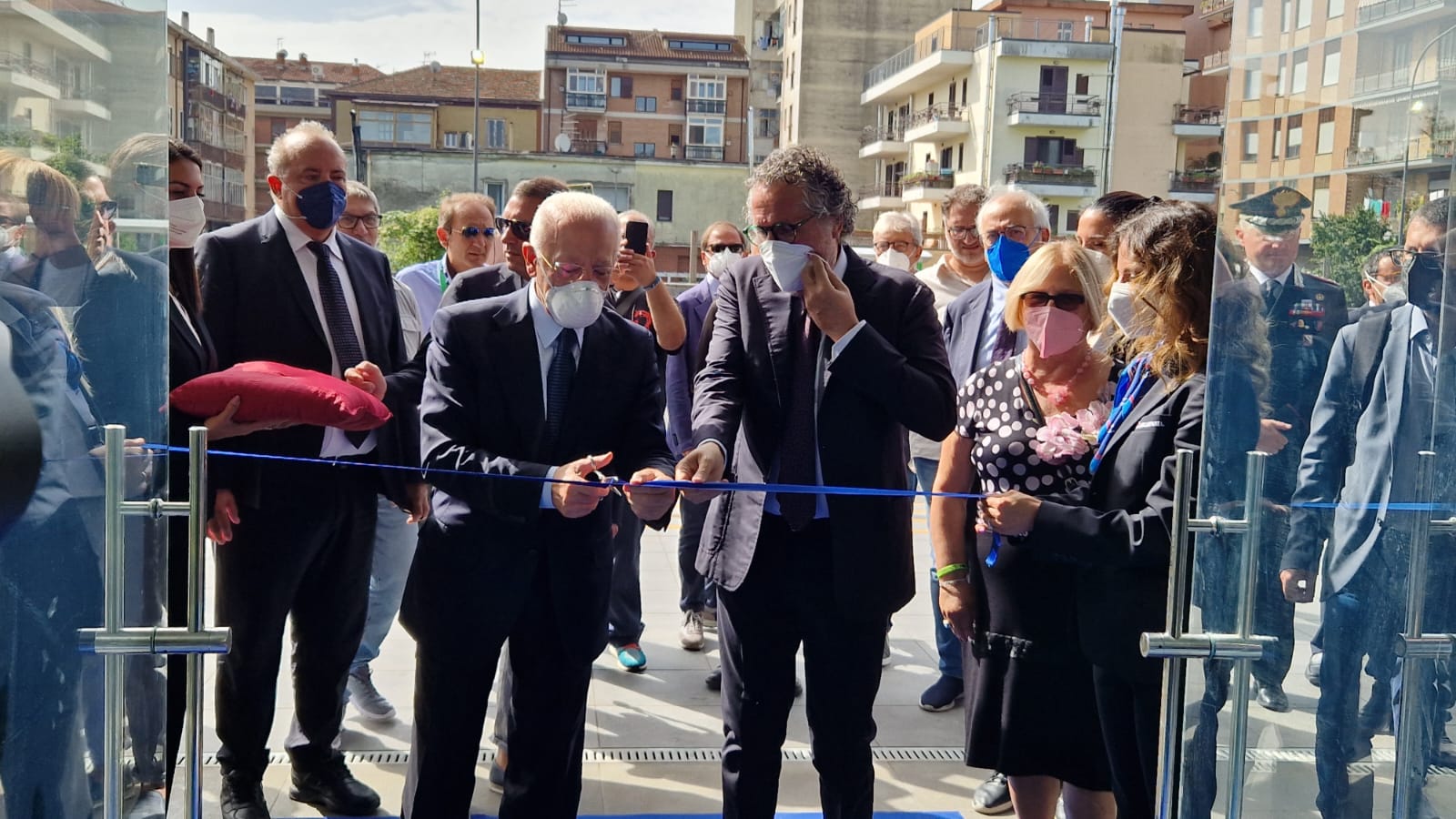 Avellino, inaugurata dal governatore De Luca l’autostazione