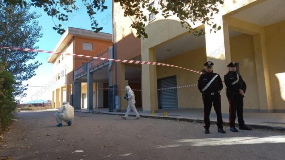 Bimba di due anni cade da un balcone al terzo piano di un palazzo - 