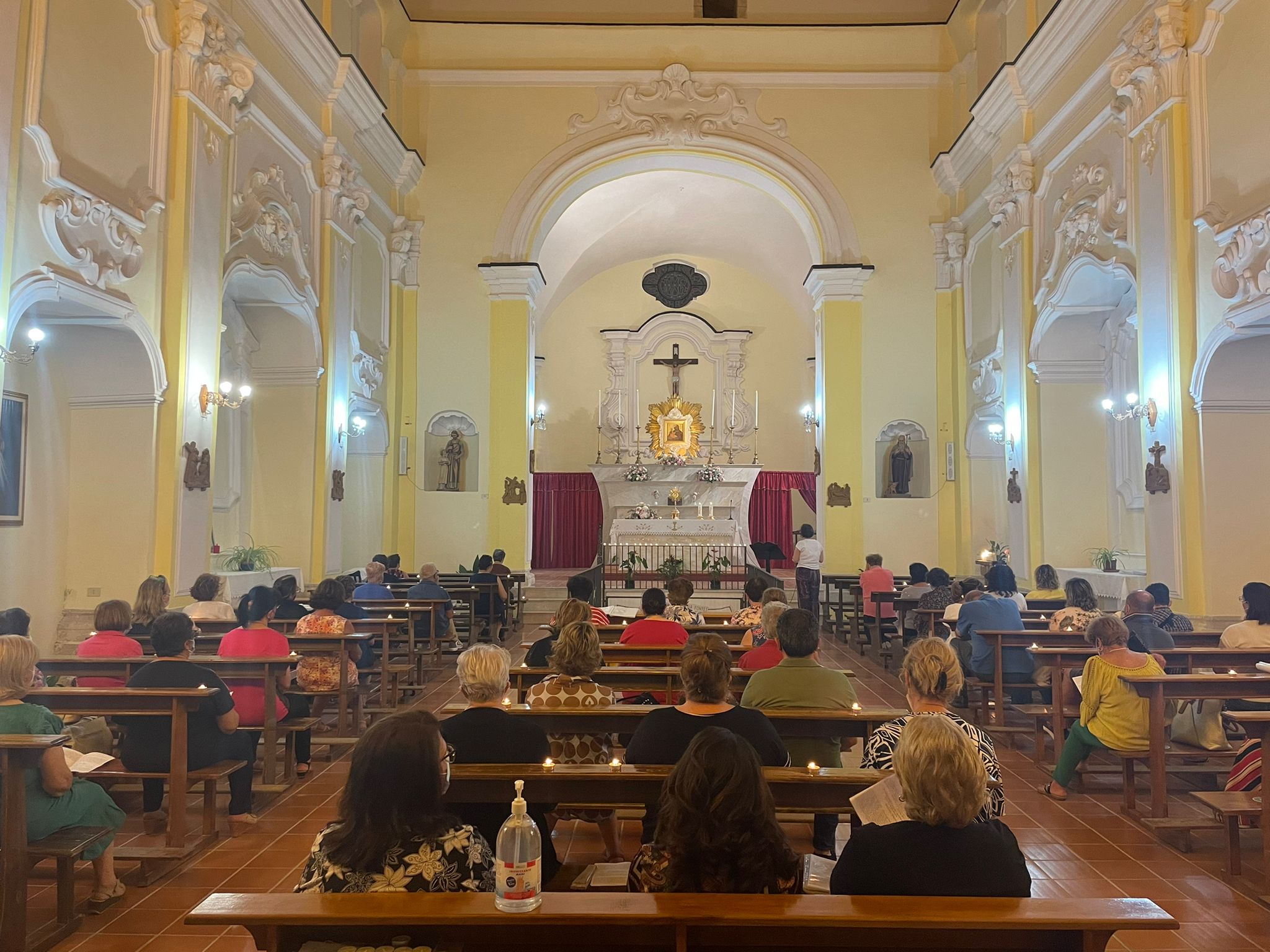 San Lorenzo Maggiore e la Madonna della Strada